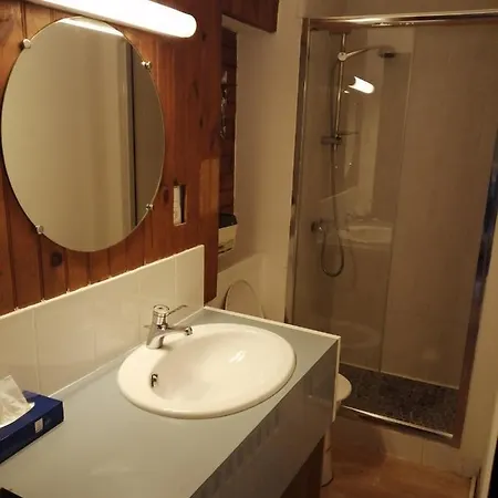 Mamyvonne Πανσιόν Tendon