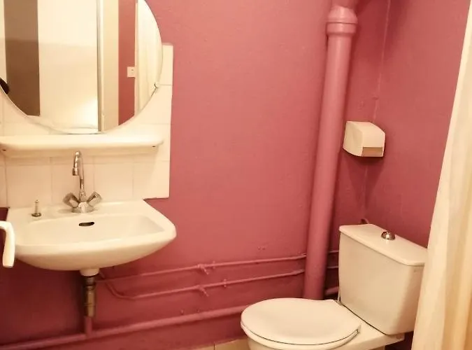 Mamyvonne Pensión 3*