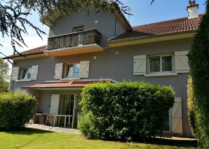 Mamyvonne Pensión 3*