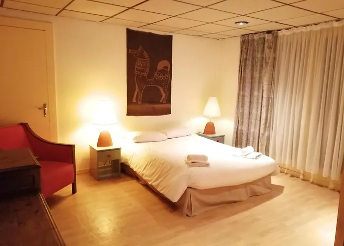 Mamyvonne Pensión Tendon